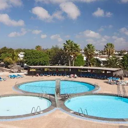 Playa Limones 아파트 *