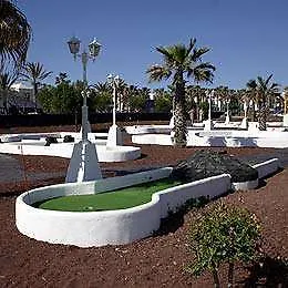 バンガローズ プラヤ リモネス *